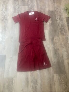Jordan Boys Maroon Short Sleeve Pajama Set with White Jumpman
